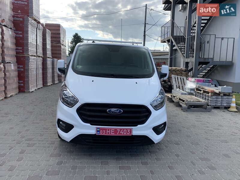 Вантажний фургон Ford Transit Custom 2022 в Рівному