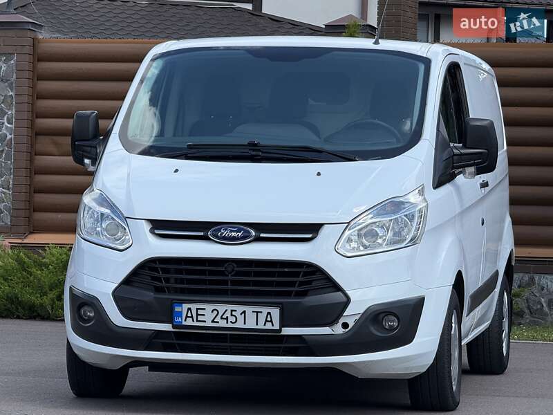 Вантажний фургон Ford Transit Custom 2015 в Києві