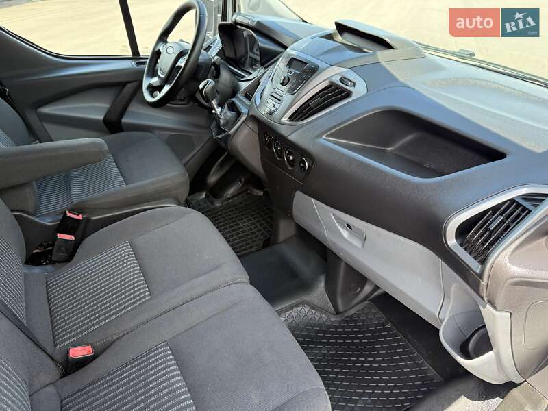 Вантажний фургон Ford Transit Custom 2015 в Києві