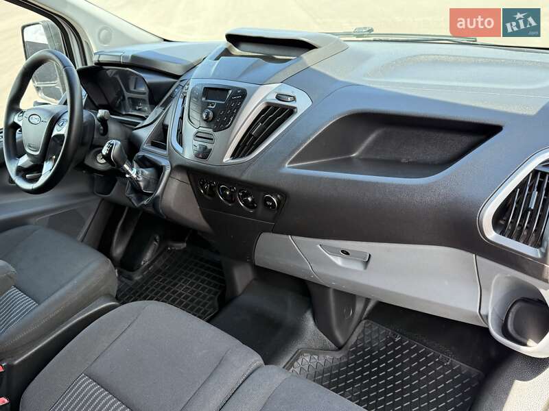 Вантажний фургон Ford Transit Custom 2015 в Києві