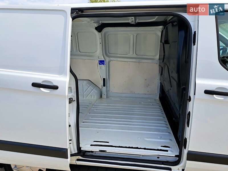 Вантажний фургон Ford Transit Custom 2016 в Малині