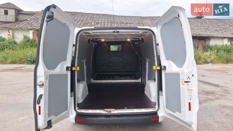 Вантажний фургон Ford Transit Custom 2021 в Бережанах