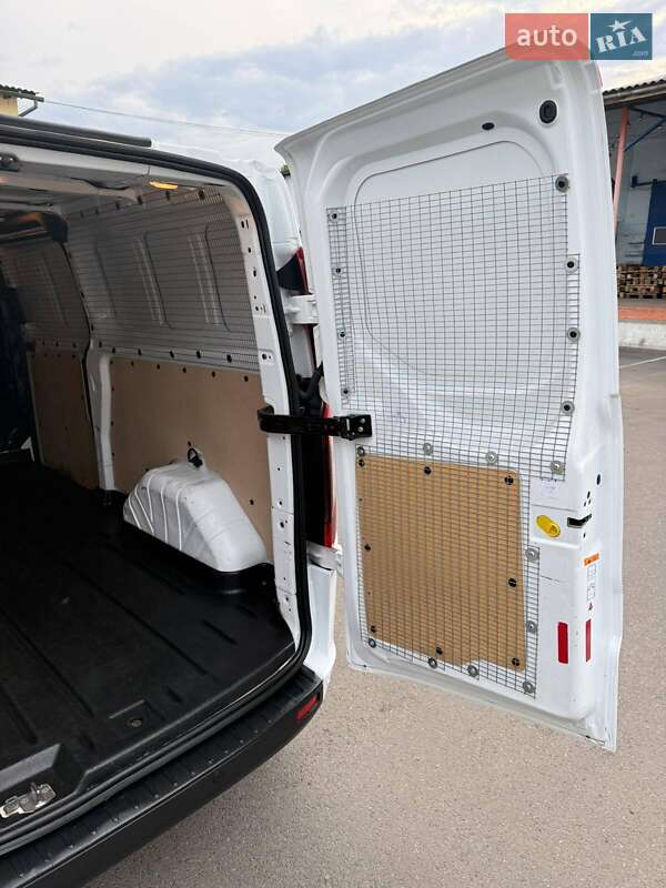 Вантажний фургон Ford Transit Custom 2018 в Луцьку