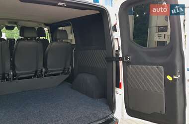 Вантажопасажирський фургон Ford Transit Custom 2020 в 