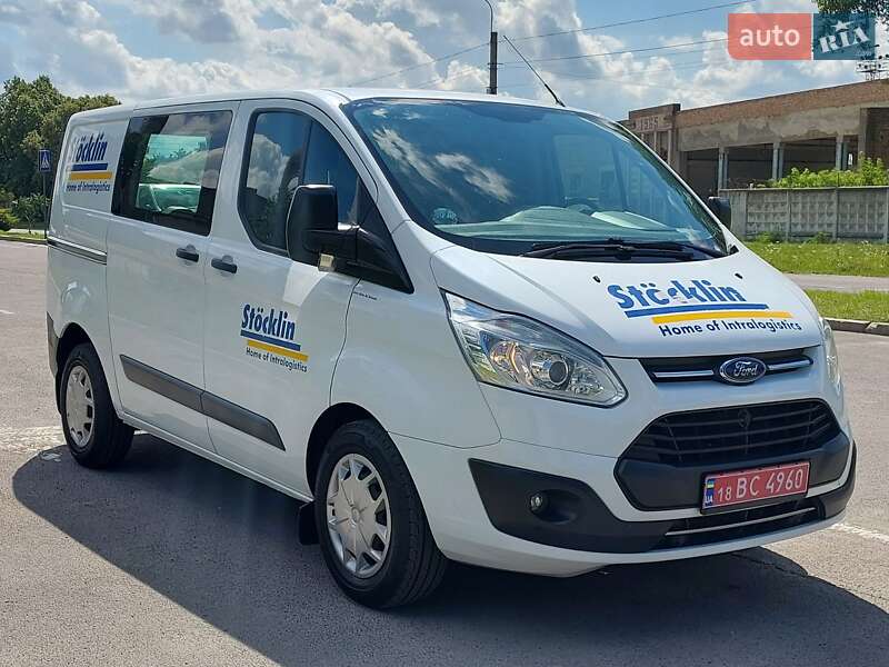 Вантажний фургон Ford Transit Custom 2016 в Рівному