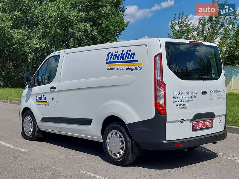 Вантажний фургон Ford Transit Custom 2016 в Рівному