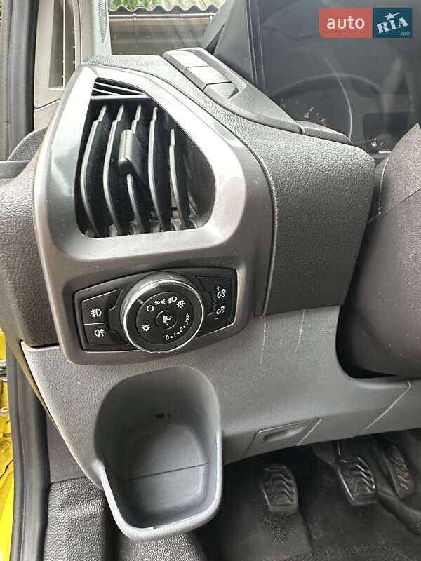 Вантажний фургон Ford Transit Custom 2017 в Харкові