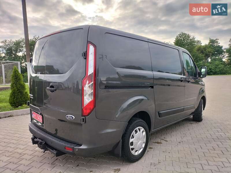 Вантажний фургон Ford Transit Custom 2018 в Дунаївцях