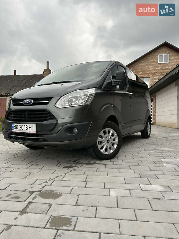 Универсал Ford Transit Custom 2017 в Вараше