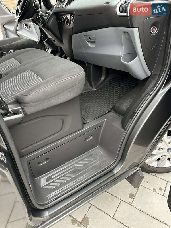 Универсал Ford Transit Custom 2017 в Вараше