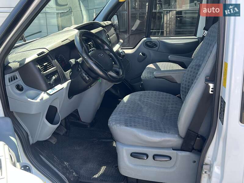 Мінівен Ford Transit Custom 2013 в Києві