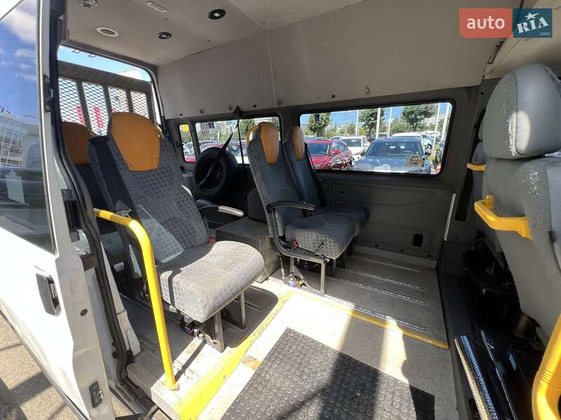 Мінівен Ford Transit Custom 2013 в Києві