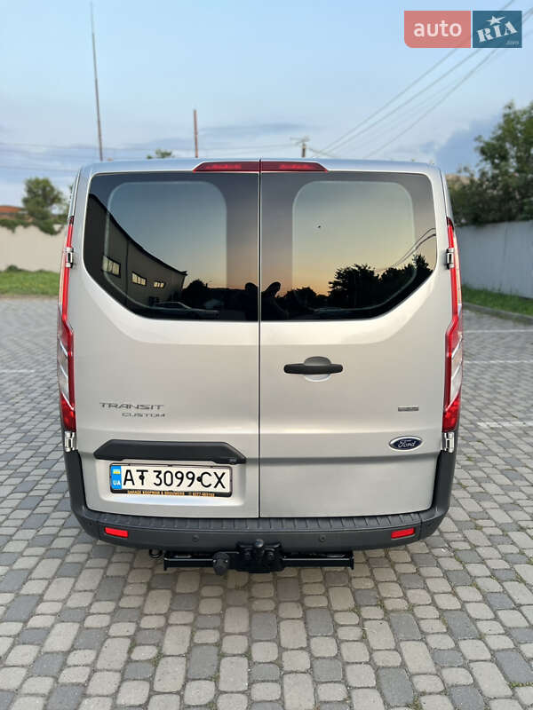 Вантажний фургон Ford Transit Custom 2017 в Івано-Франківську