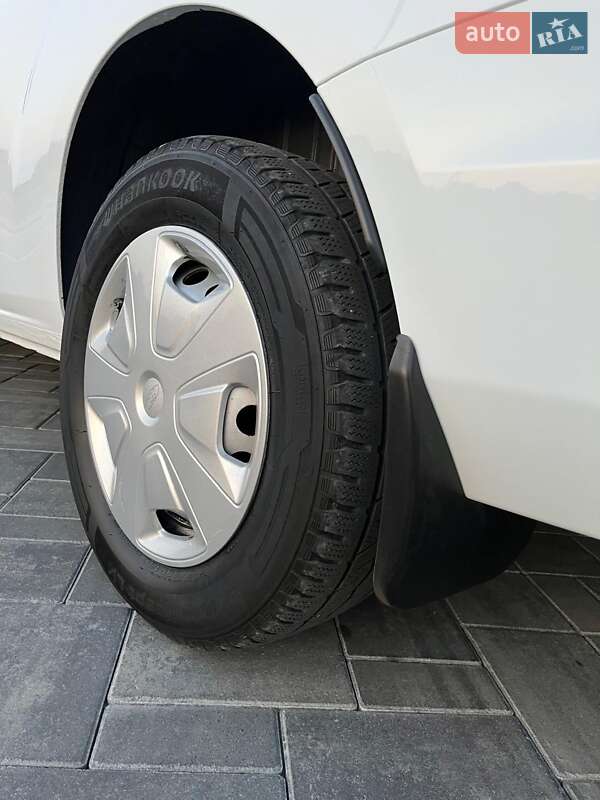 Вантажний фургон Ford Transit Custom 2019 в Луцьку