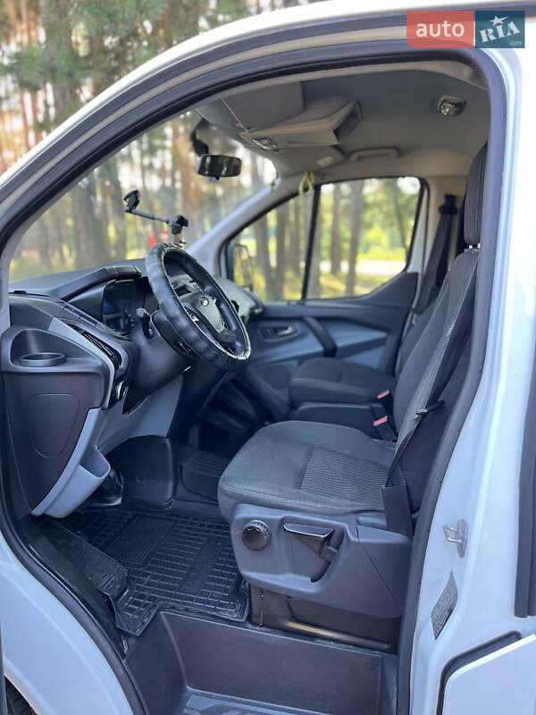 Грузопассажирский фургон Ford Transit Custom 2014 в Коростене