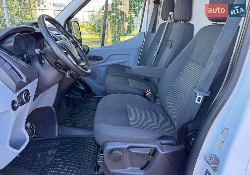 Вантажний фургон Ford Transit Custom 2016 в Полтаві