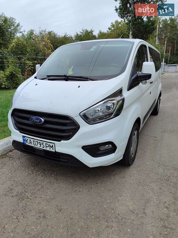 Мінівен Ford Transit Custom 2020 в 