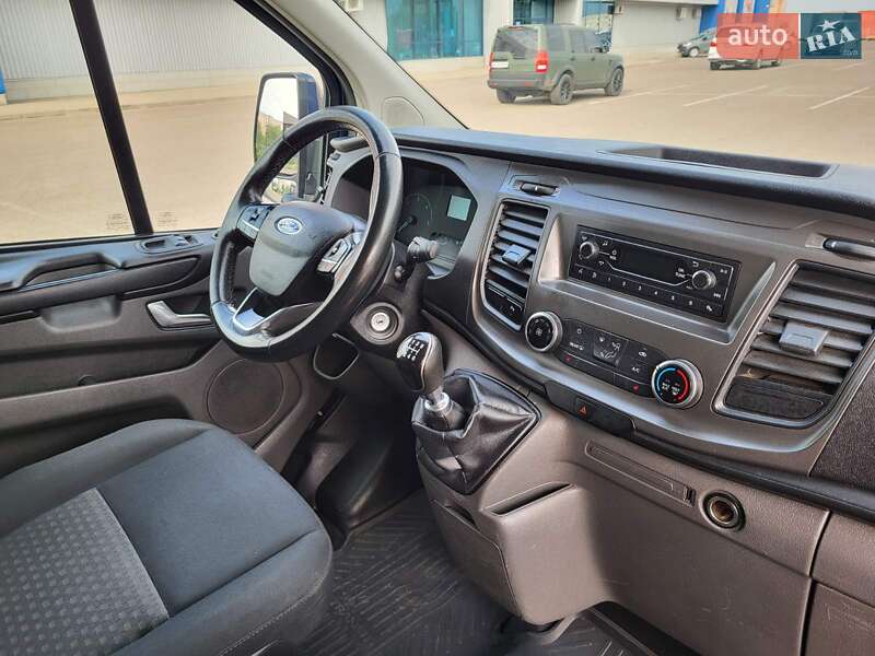 Вантажний фургон Ford Transit Custom 2018 в Ковелі