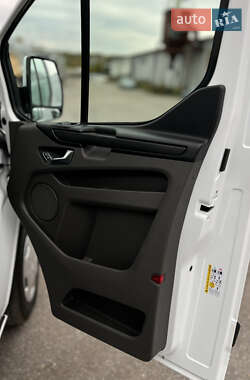 Вантажний фургон Ford Transit Custom 2020 в 