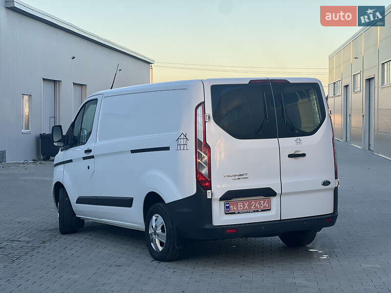 Вантажний фургон Ford Transit Custom 2016 в Івано-Франківську
