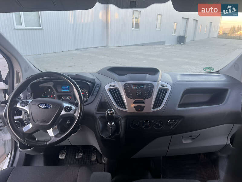 Вантажний фургон Ford Transit Custom 2016 в Івано-Франківську