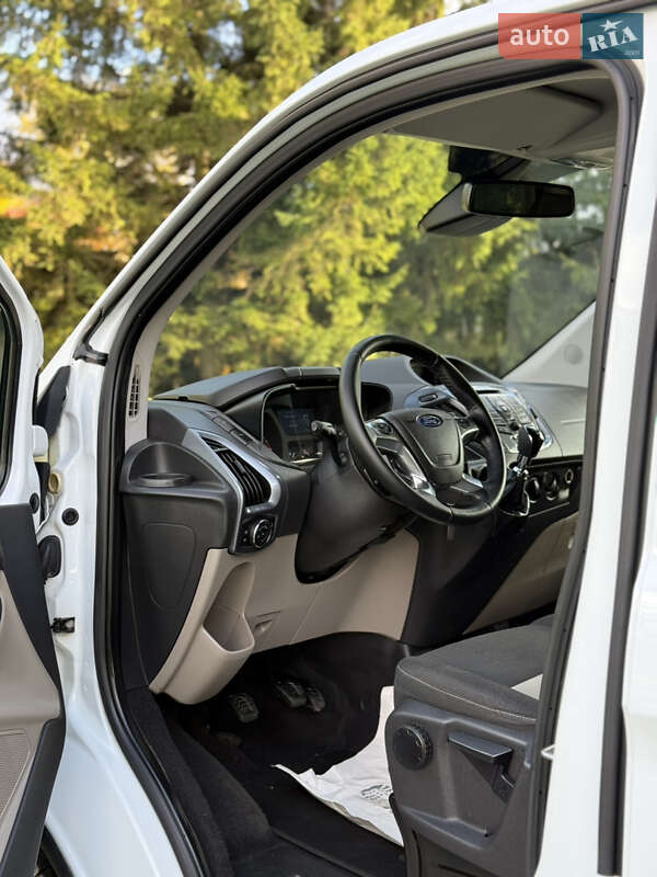 Мінівен Ford Transit Custom 2014 в Дубні