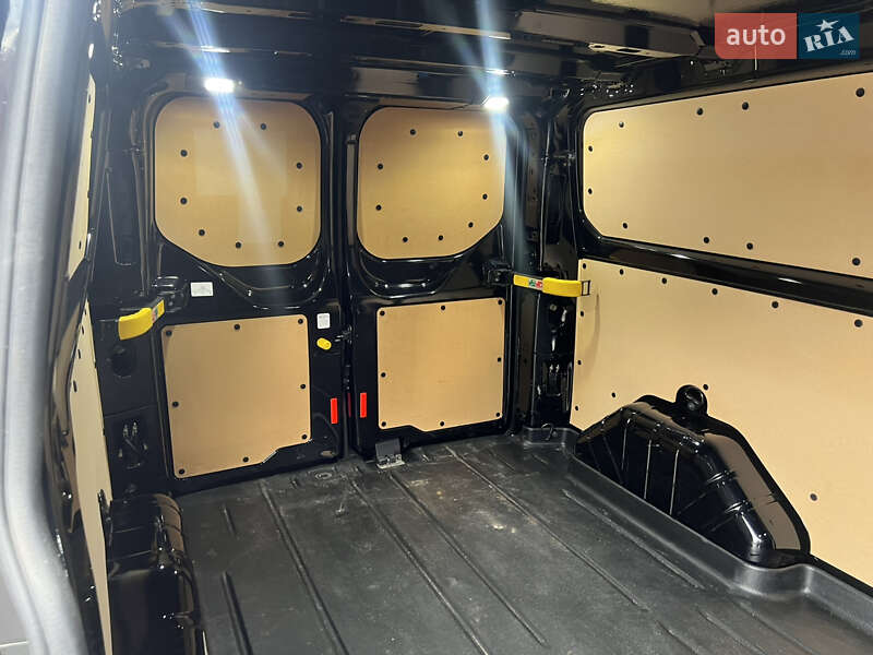 Вантажний фургон Ford Transit Custom 2019 в Києві