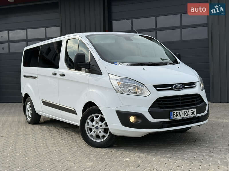 Минивэн Ford Transit Custom 2012 в 