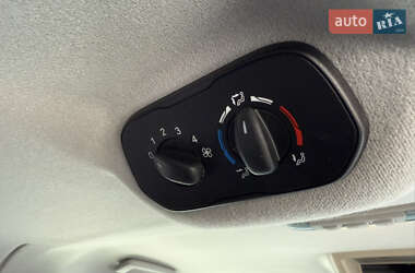 Минивэн Ford Transit Custom 2012 в 