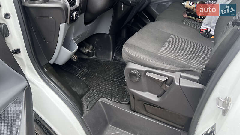 Грузовой фургон Ford Transit Custom 2016 в Житомире фото 19 Грузовой фургон Ford Transit Custom 2016 в Житомире