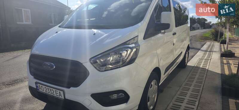 Минивэн Ford Transit Custom 2021 в Виноградове фото 7 Минивэн Ford Transit Custom 2021 в Виноградове