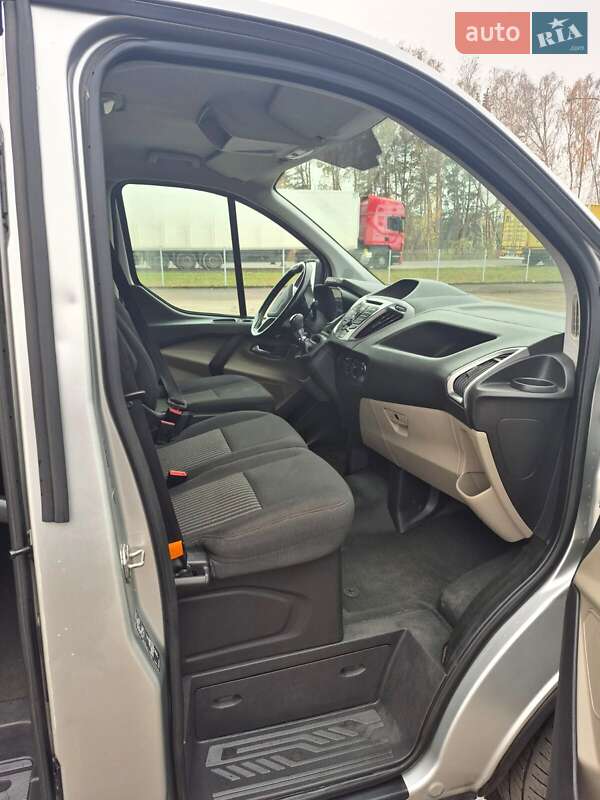 Вантажопасажирський фургон Ford Transit Custom 2016 в Ковелі