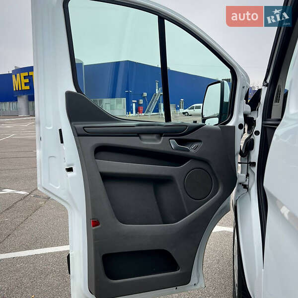 Грузовой фургон Ford Transit Custom 2019 в Киеве