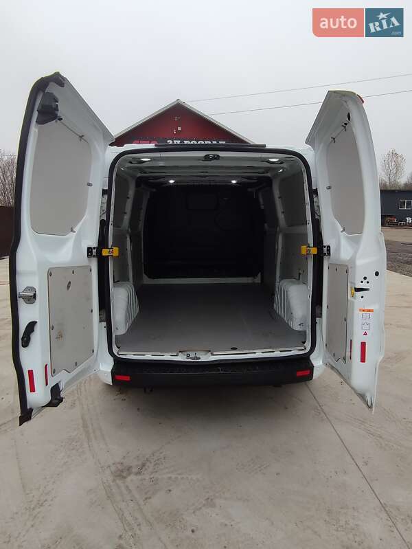 Вантажний фургон Ford Transit Custom 2019 в Млиніві фото 15 Вантажний фургон Ford Transit Custom 2019 в Млиніві