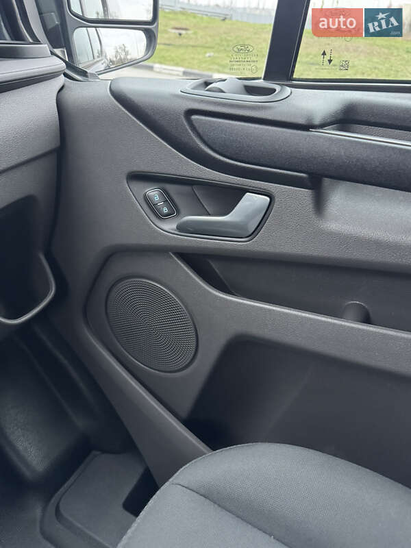 Вантажний фургон Ford Transit Custom 2022 в Києві