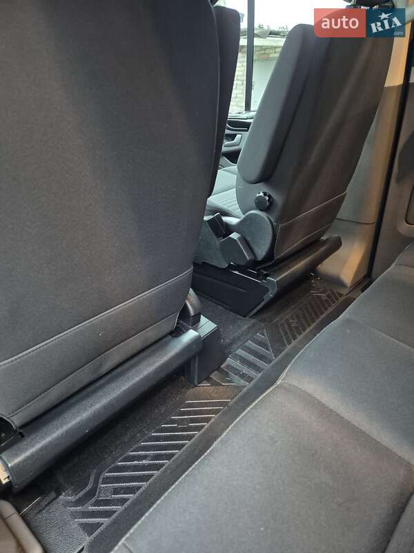 Минивэн Ford Transit Custom 2019 в Киеве фото 26 Минивэн Ford Transit Custom 2019 в Киеве
