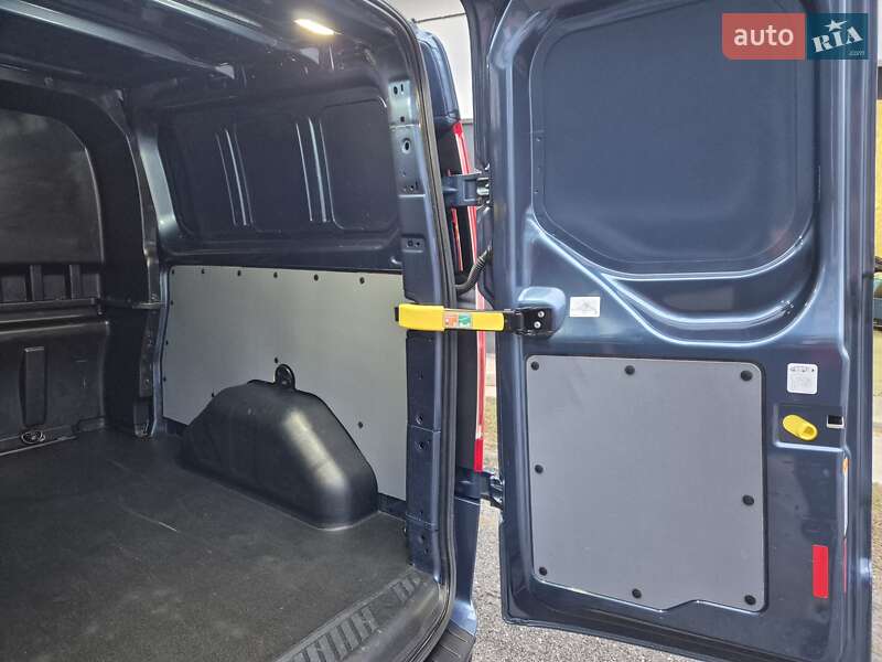 Минивэн Ford Transit Custom 2019 в Киеве фото 37 Минивэн Ford Transit Custom 2019 в Киеве