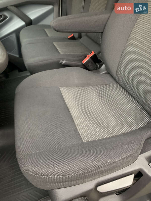 Грузовой фургон Ford Transit Custom 2015 в Львове фото 26 Грузовой фургон Ford Transit Custom 2015 в Львове