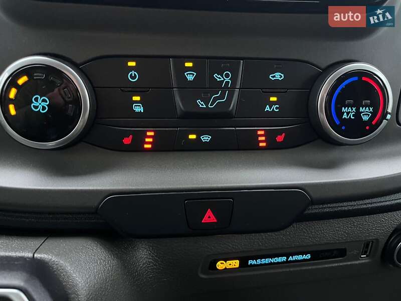 Вантажний фургон Ford Transit Custom 2020 в Луцьку