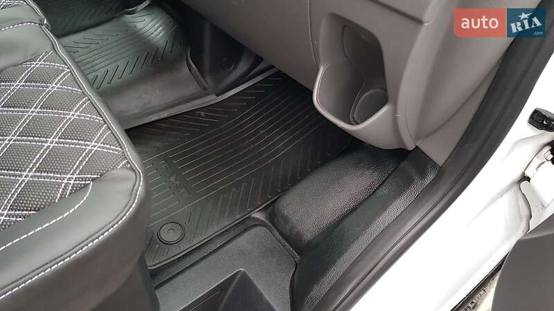 Вантажопасажирський фургон Ford Transit Custom 2020 в Вінниці фото 40 Вантажопасажирський фургон Ford Transit Custom 2020 в Вінниці