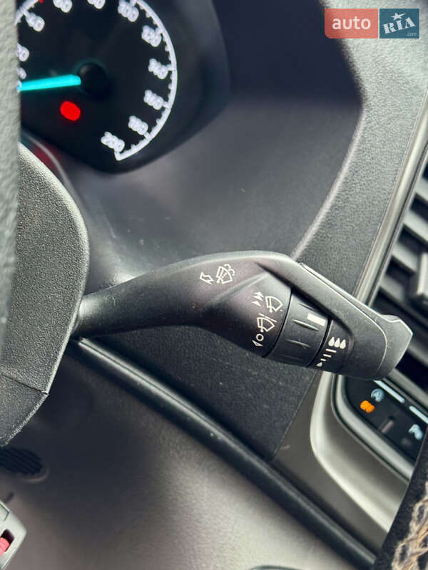 Вантажний фургон Ford Transit Custom 2018 в Полтаві