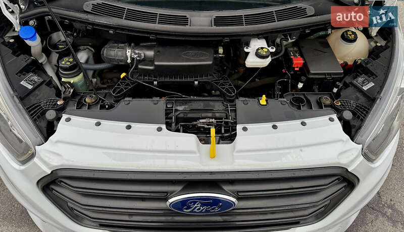 Вантажний фургон Ford Transit Custom 2018 в Полтаві