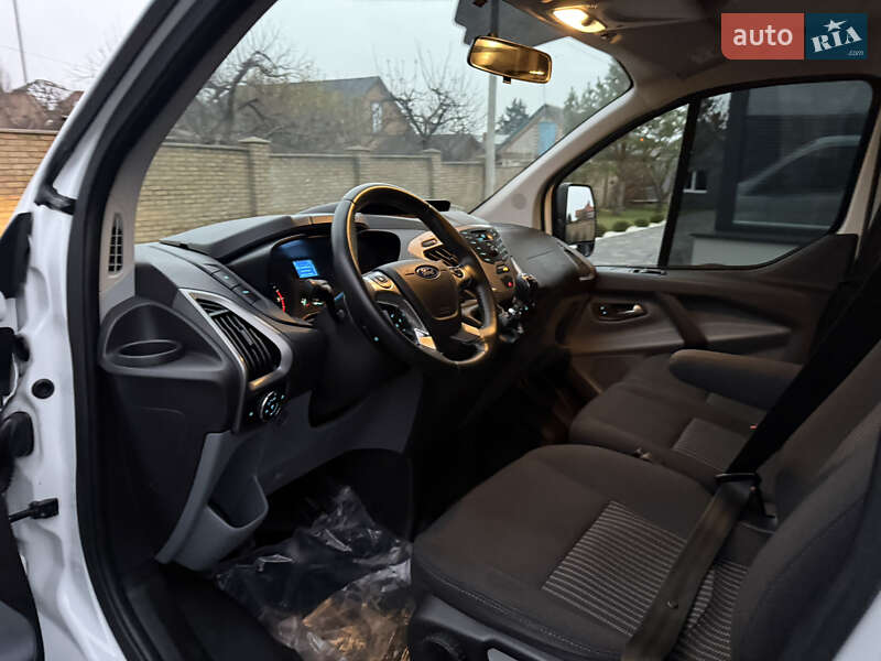 Мінівен Ford Transit Custom 2016 в Луцьку фото 43 Мінівен Ford Transit Custom 2016 в Луцьку