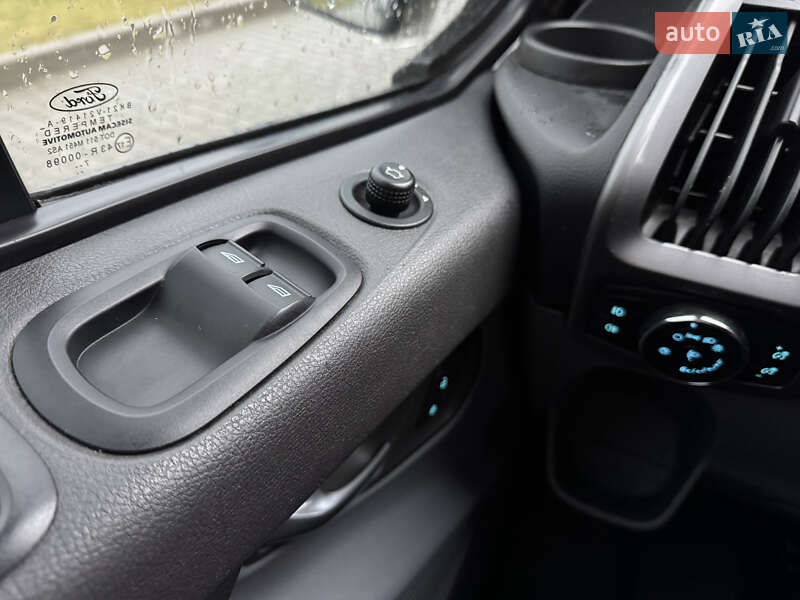 Мінівен Ford Transit Custom 2017 в Львові фото 23 Мінівен Ford Transit Custom 2017 в Львові