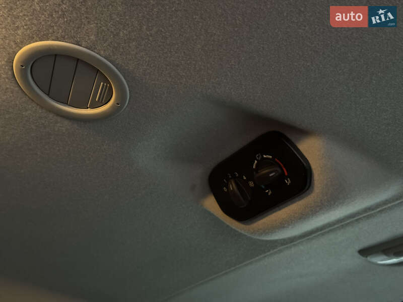 Мінівен Ford Transit Custom 2017 в Львові фото 29 Мінівен Ford Transit Custom 2017 в Львові