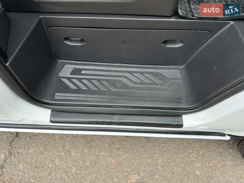 Минивэн Ford Transit Custom 2015 в Киеве фото 64 Минивэн Ford Transit Custom 2015 в Киеве