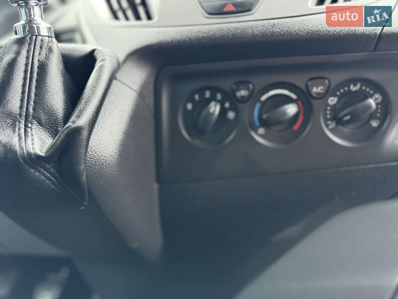 Минивэн Ford Transit Custom 2015 в Киеве фото 69 Минивэн Ford Transit Custom 2015 в Киеве