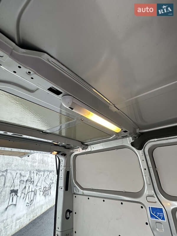 Грузовой фургон Ford Transit Custom 2016 в Львове фото 25 Грузовой фургон Ford Transit Custom 2016 в Львове