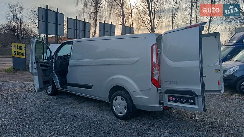 Вантажний фургон Ford Transit Custom 2019 в Рівному