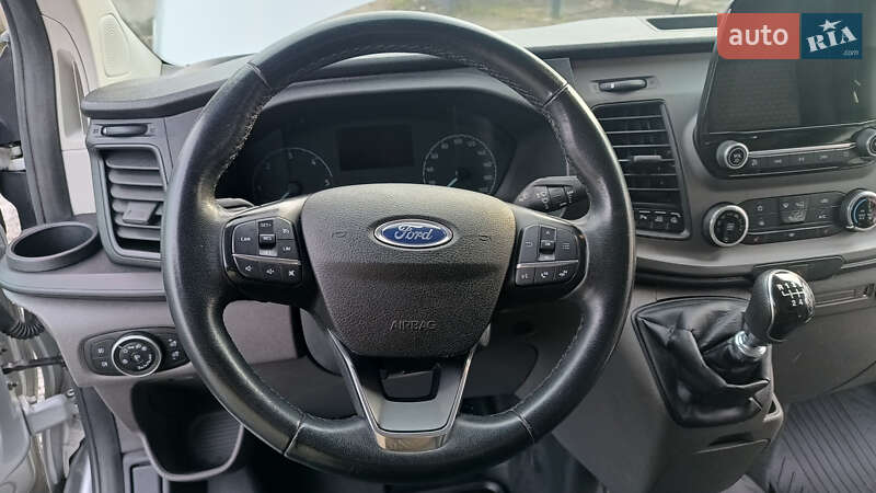 Вантажний фургон Ford Transit Custom 2019 в Рівному